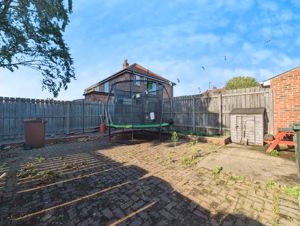 Photo 13- click for photo gallery